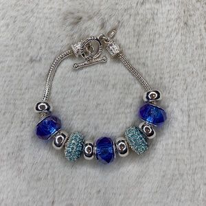 Beautiful Beaded Charm Bracelet NWOT